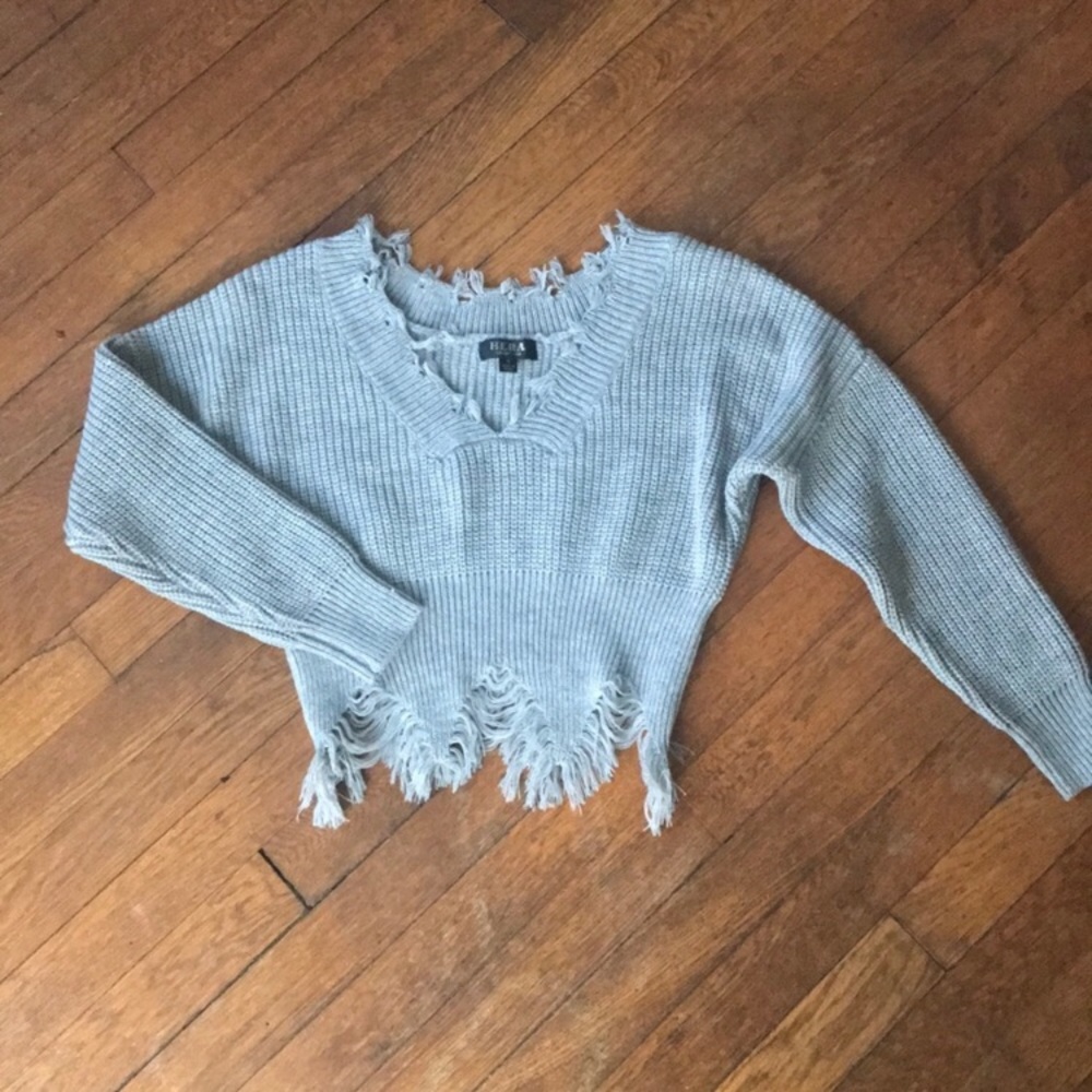 SOLD Cropped sweater